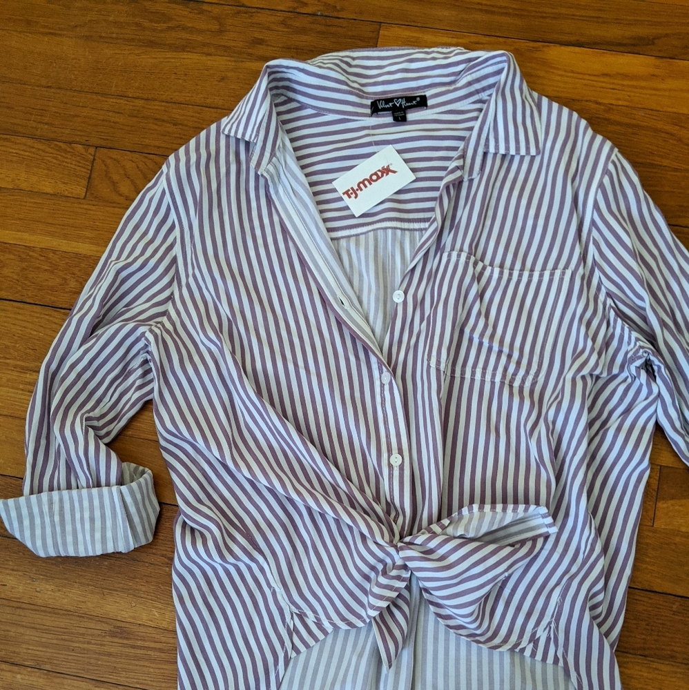 NWT Casual Tie-front Button Up